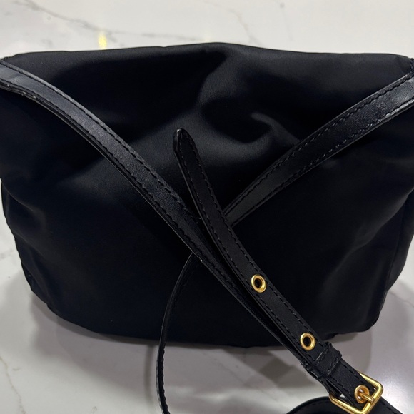 Marc Jacobs Black Nylon Crossbody with Gold Accents - Picture 6 of 17